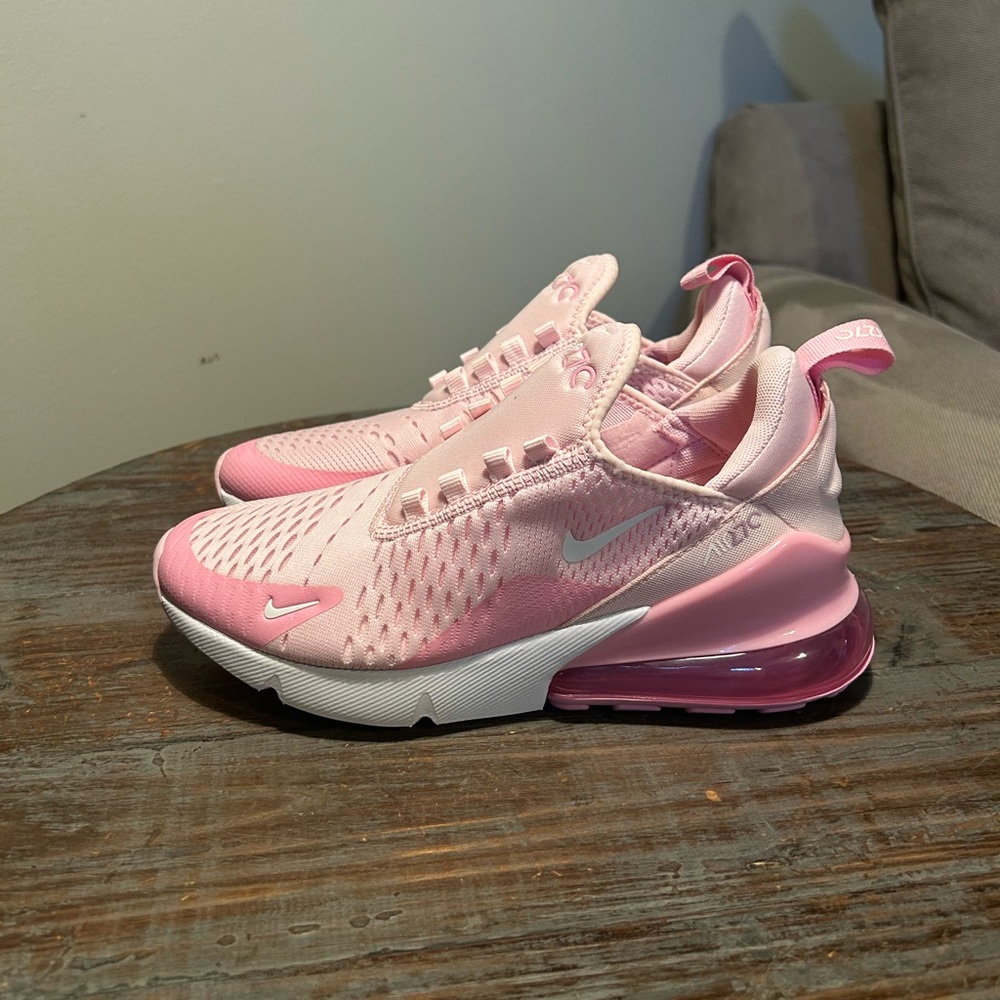 Nike 270 Kids 5Y